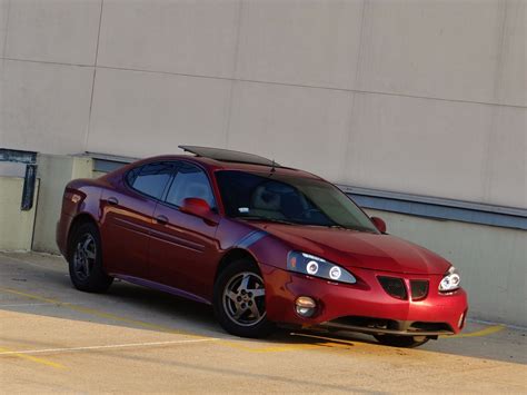 Detailed specs and features for the Used 2004 Pontiac Grand Prix GTP including dimensions, horsepower, engine, capacity, fuel economy, transmission, engine type, cylinders, drivetrain and more. . 2004 pontiac grand prix curb weight